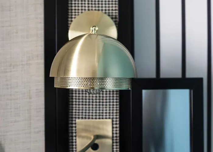 Western Premier Roosevelt ホテル