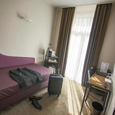Отель Western Premier Roosevelt 4*