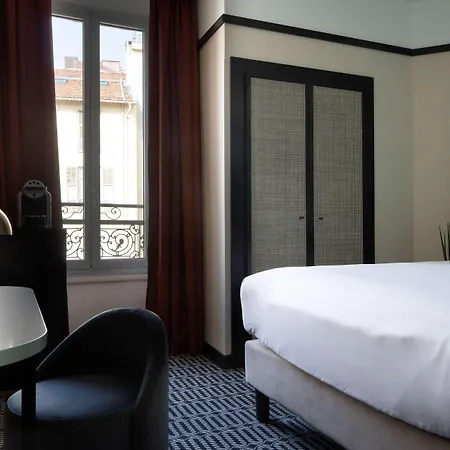 Western Premier Roosevelt Отель 4*