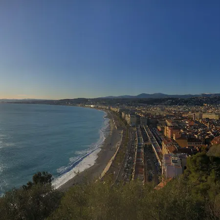 Western Premier Roosevelt Hotel 4*