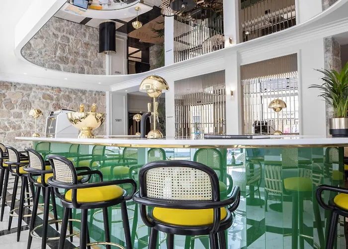 Western Premier Roosevelt