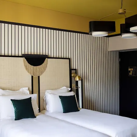 Western Premier Roosevelt Hotel 4*