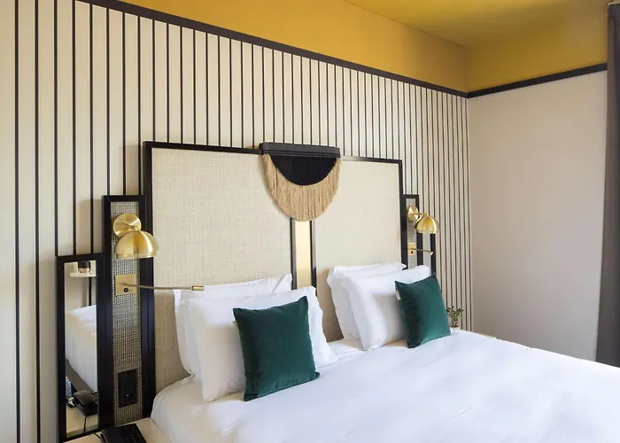 Western Premier Roosevelt Hotel 4*