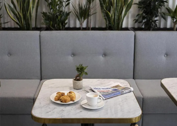 Western Premier Roosevelt Hotel 4*